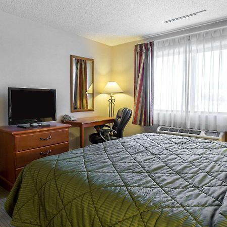Quality Inn Delta Gateway To Rocky Mountains Exterior foto