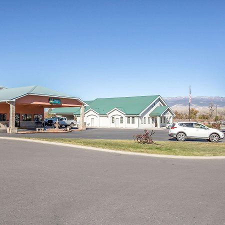 Quality Inn Delta Gateway To Rocky Mountains Exterior foto