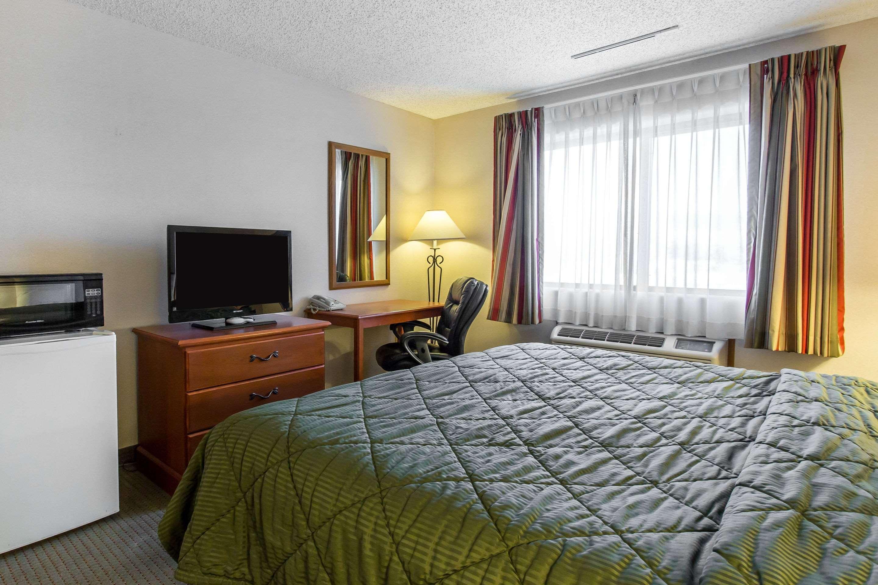 Quality Inn Delta Gateway To Rocky Mountains Exterior foto
