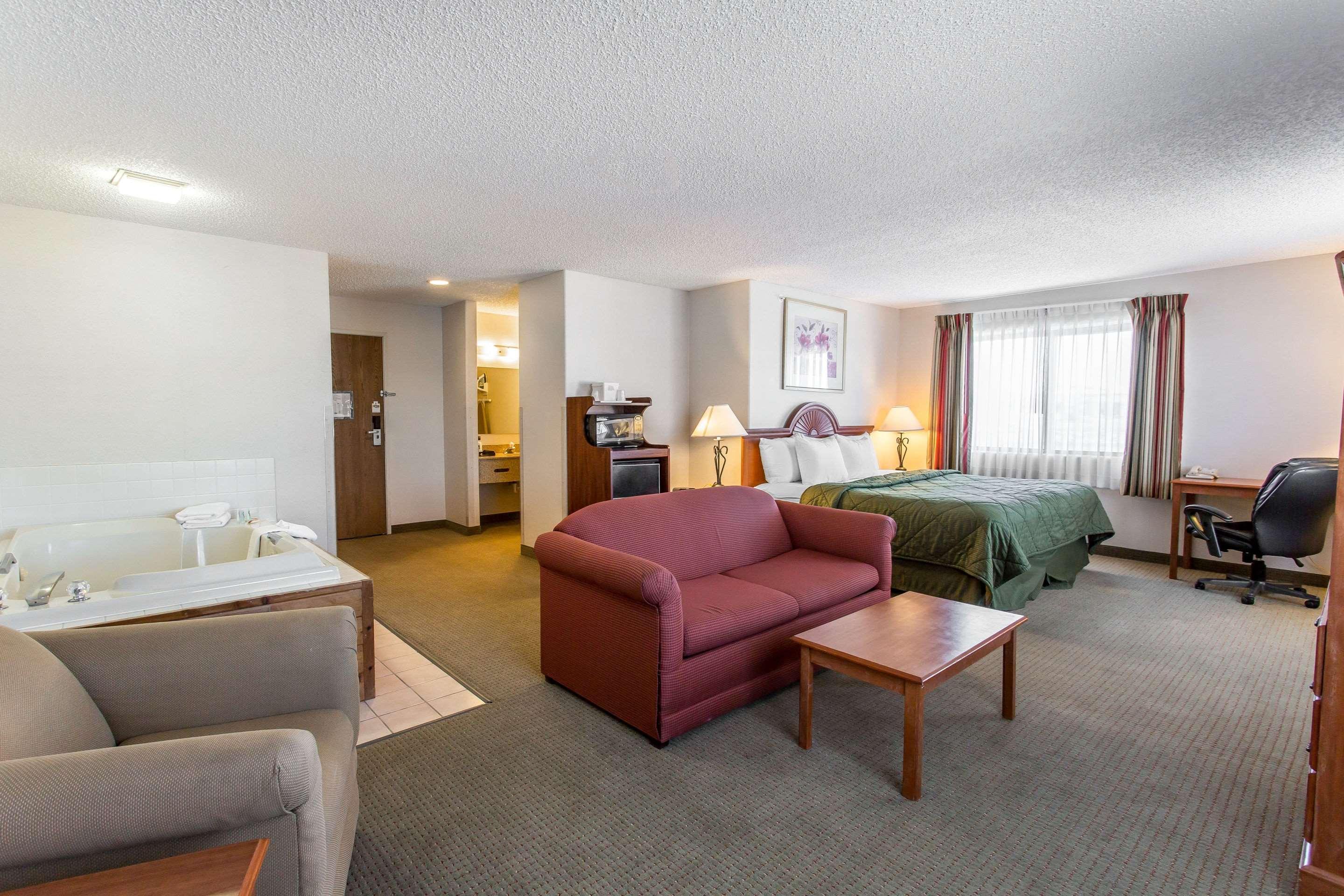 Quality Inn Delta Gateway To Rocky Mountains Exterior foto