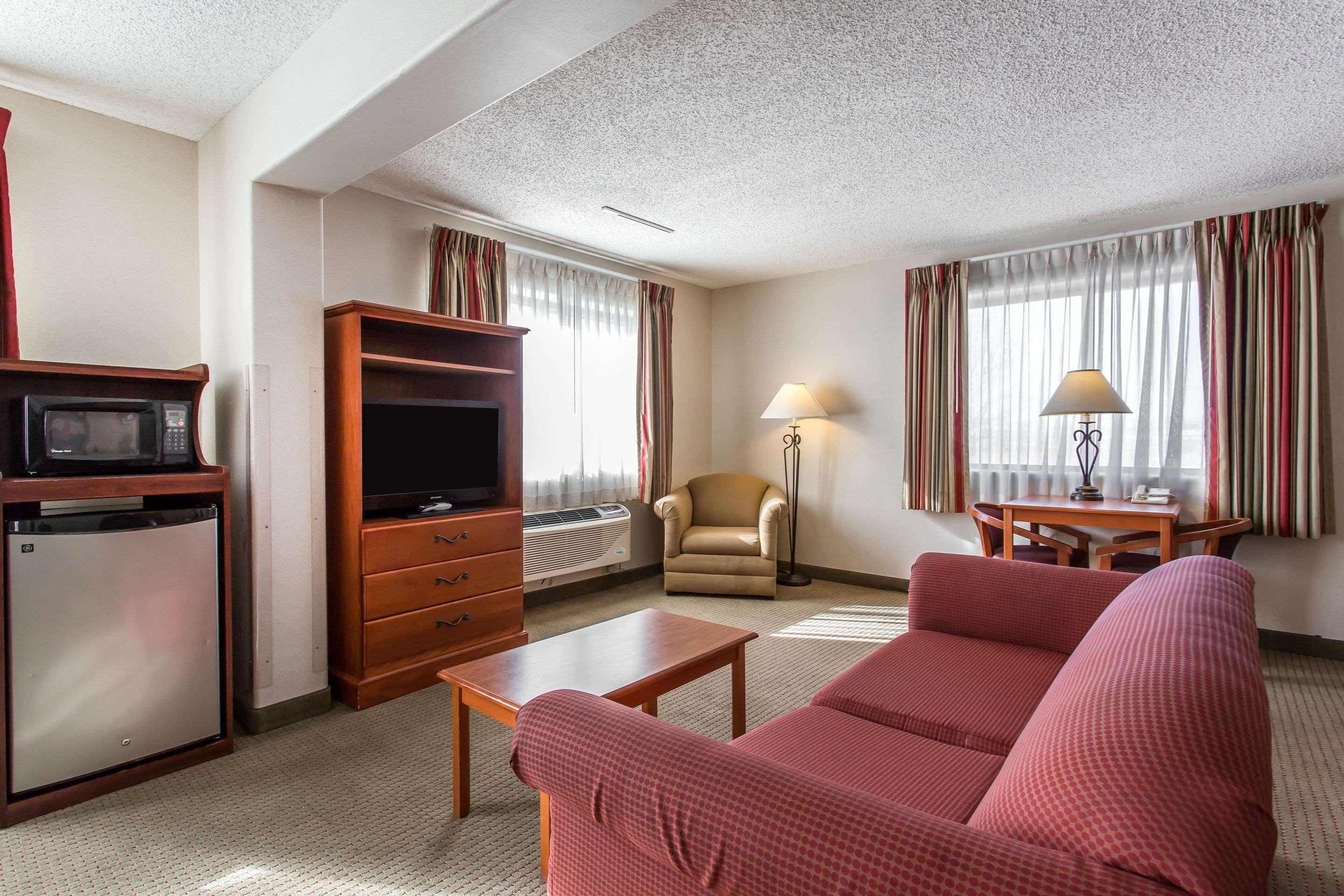 Quality Inn Delta Gateway To Rocky Mountains Exterior foto