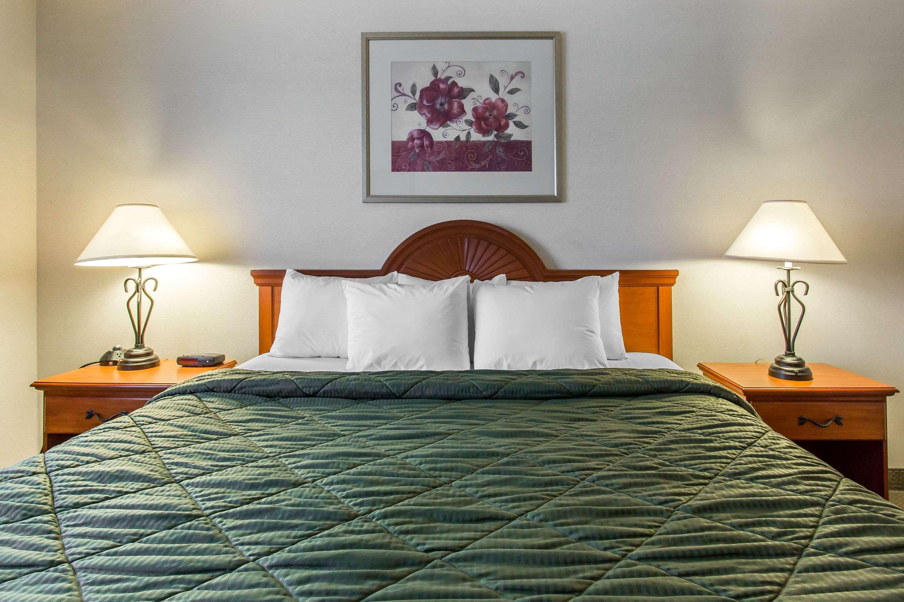 Quality Inn Delta Gateway To Rocky Mountains Exterior foto